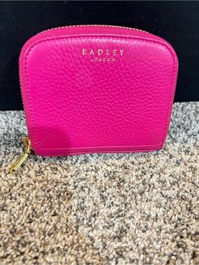 Radley London Dukes Place
Medium Zip Around Wallet